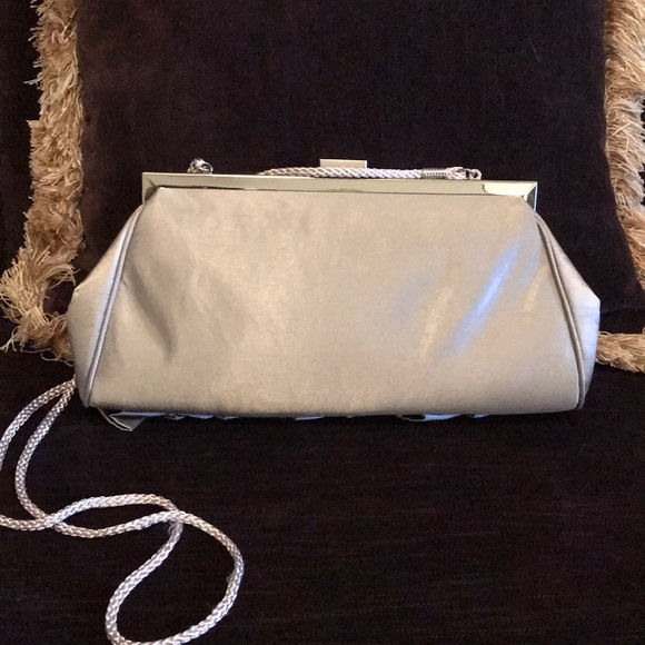 ‼️LAST DAY‼️EUC~ Kate Landry Satin Ruffle Bag - Picture 2 of 8